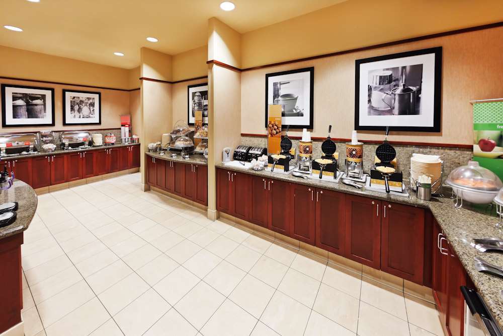 Hampton Inn & Suites Oklahoma City-Bricktown Restoran fotoğraf